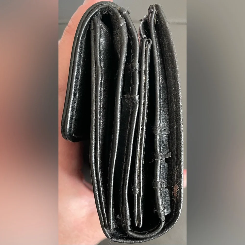 Esprit Wallet - Picture 4 of 8